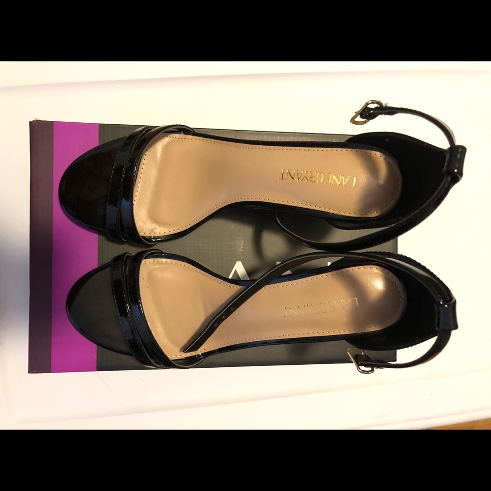 NEW Everyone needs some shiny strappys...